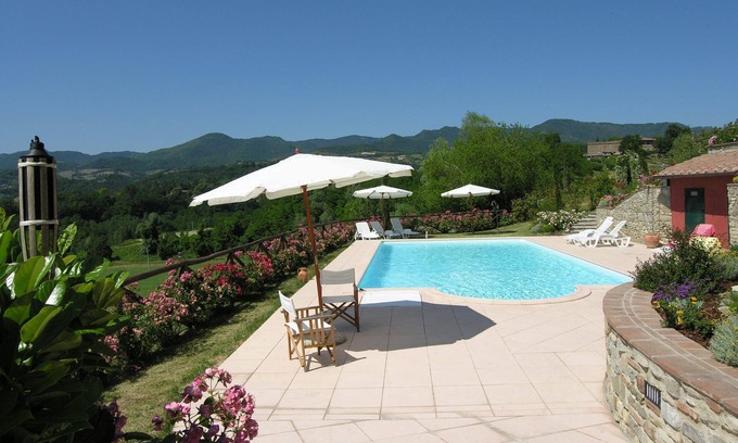 Vicchio Villa | Stunning private villa for 9 guests with WIFI, private pool, TV and parking