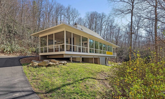 Fairview Casa | Impresionante retiro privado moderno