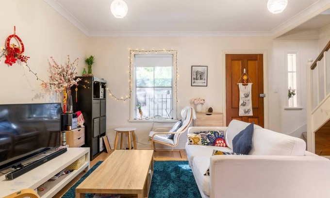 Norwood Casa | Stunning private room near to CBD with balcony