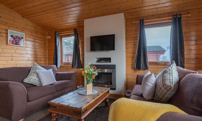 Kinross Casa | Estupenda casa de vacaciones privada para 6 personas con WIFI, TV, balcón y mascotas permitida