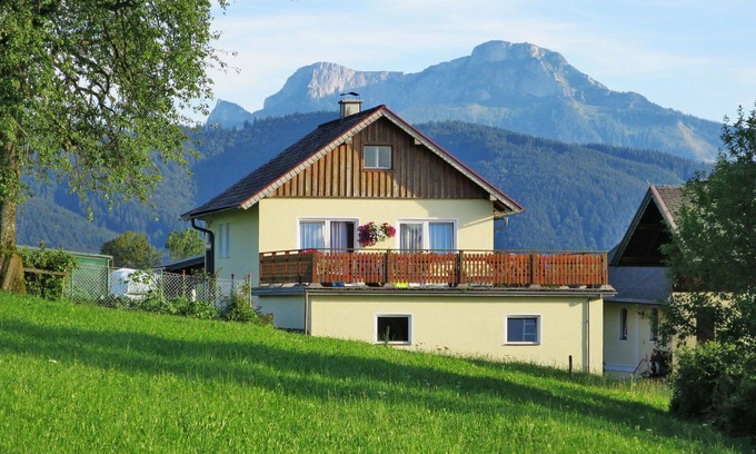 Oberwang Casa | Maravillosa casa de vacaciones privada para 4 personas con TV y terraza