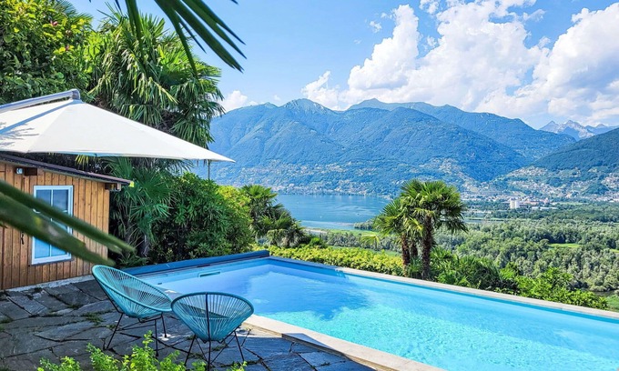 Magadino Casa | Casa de vacaciones privada con piscina privada, WIFI, TV, patio, vista panorámica, aparcamiento