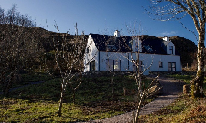 Colbost Casa | Maravillosa casa de vacaciones privada para 6 personas con WIFI, TV, patio y vista panorámica