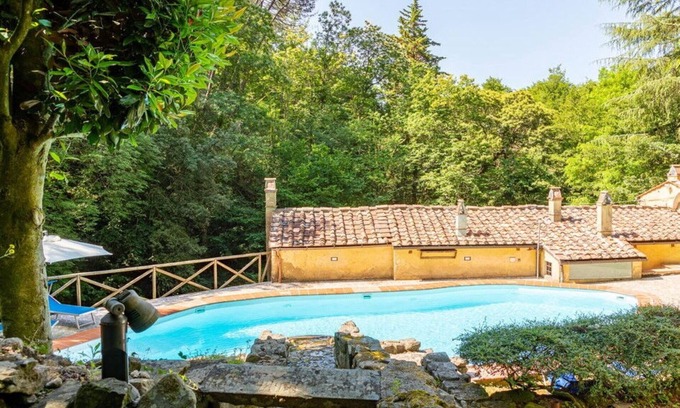 Marliana Villa | Casa de vacaciones privada con WIFI, piscina privada, TV, veranda, vista panorámica, aparcamiento