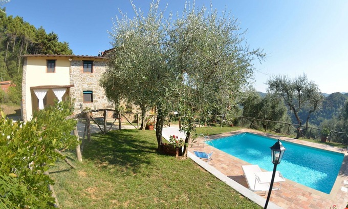 Pescaglia Villa | Casa de vacaciones privada con WIFI, piscina privada, TV, vista panorámica, cerca de Lucca