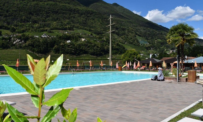 Riazzino Casa | Casa de vacaciones privada con WIFI, A/C, piscina, terraza, mascotas permitida, vista panorámica