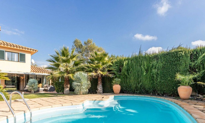 Navata Casa | Maravillosa casa de vacaciones privada con A/C, piscina privada, TV, patio y aparcamiento
