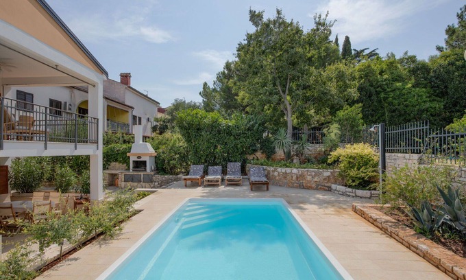 Vrsar Casa | Preciosa casa de vacaciones privada con piscina privada, A/C, WIFI, TV, terraza, aparcamiento