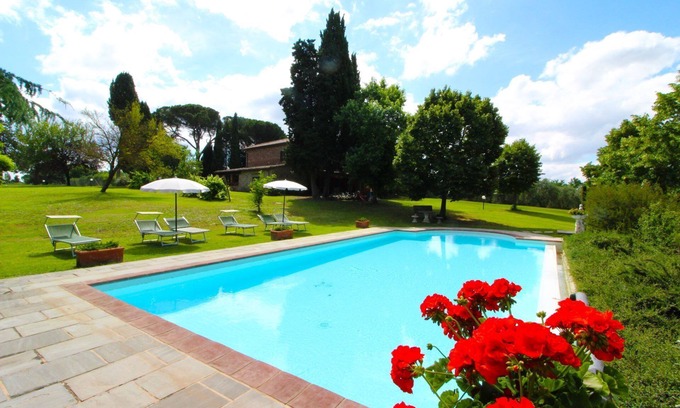 Le Piazze Villa | Maravillosa casa de vacaciones privada para 6 personas con piscina privada, TV y mascotas permitida