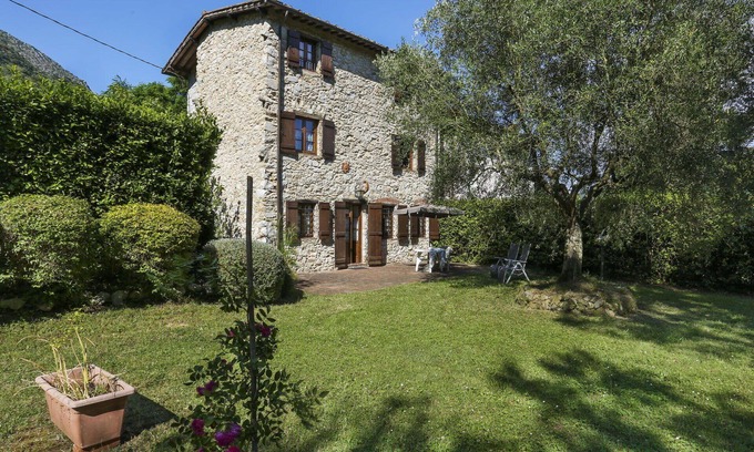 Santa Maria del Giudice Villa | Estupenda casa de vacaciones privada con WIFI, TV, patio, mascotas permitida y aparcamiento