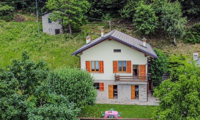 Civo Casa | Estupenda casa de vacaciones privada para 6 personas con TV, terraza y mascotas permitida