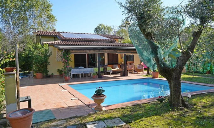 Ameglia Villa | Casa de vacaciones privada con piscina privada, A/C, WIFI, TV, veranda, cerca de La Spezia