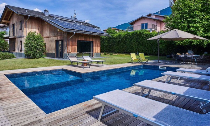 Colico Piano Villa | Casa de vacaciones privada con piscina privada, WIFI, A/C, jacuzzi, TV, patio, aparcamiento