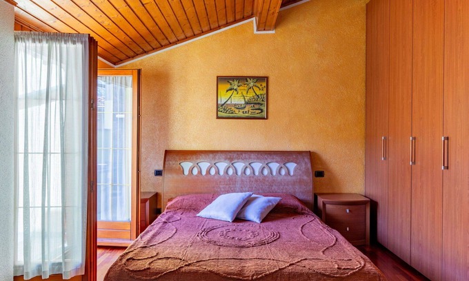 Corrido Casa | Preciosa casa de vacaciones privada con WIFI, jacuzzi, TV, terraza, aparcamiento