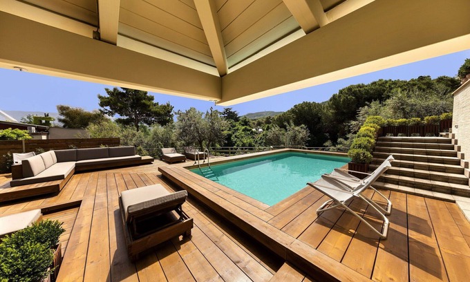 Priora Villa | Stunning private villa with WIFI, hot tub, private pool, sauna, A/C, TV, patio, close to Sorrento