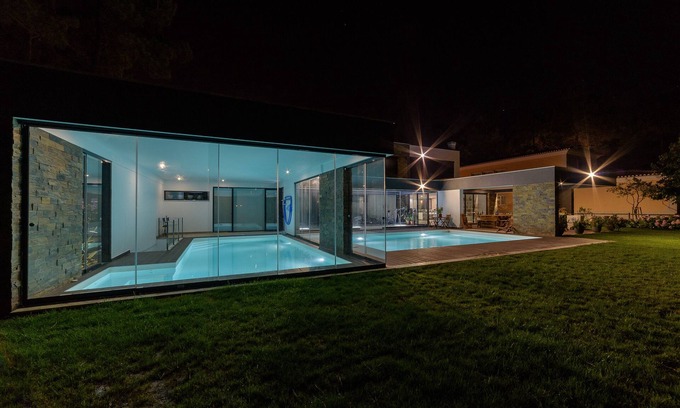 Charneca de Caparica e Sobreda Villa | Impresionante villa de golf con piscina al aire libre y piscina cubierta climatizada, playas fantásticas