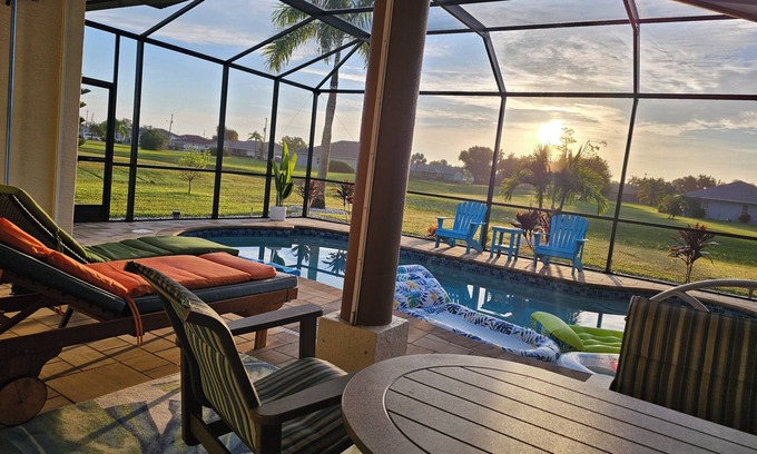 Deep Creek Casa | Stunning Punta Gorda FL House w/Pool, 10 min to Sunset beach & Fishermas Village