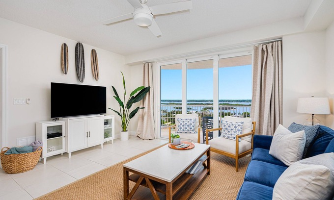 Ocean View Halifax Estates Condominio | Stunning River & Ocean 9th Floor Views in our Comfortable Coastal Retreat