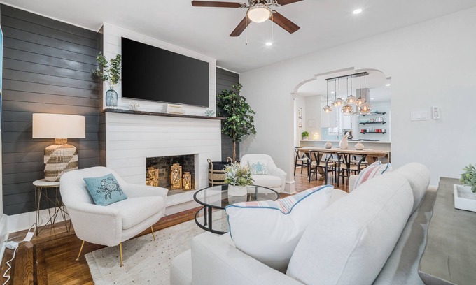Margate City Casa | Stunning renovation, BEACH BLOCK, walk to everything!
