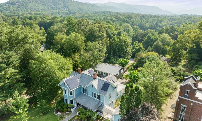 Weaverville Casa | Stunning Restored Victorian on a Picturesque Lot with Flower Garden & Fountain