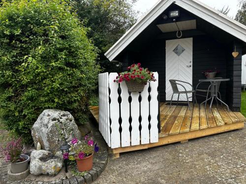 Idestrup Casa | Stunning Romantic Cabin close to Baltic see