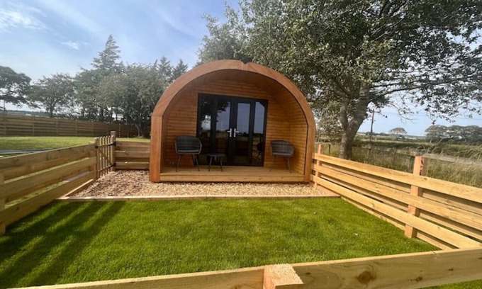 Annan Cabina | Stunning Rural Cabin-Scotland-Dumfries and Galloway-Cluaran Cabins-Solway Breeze