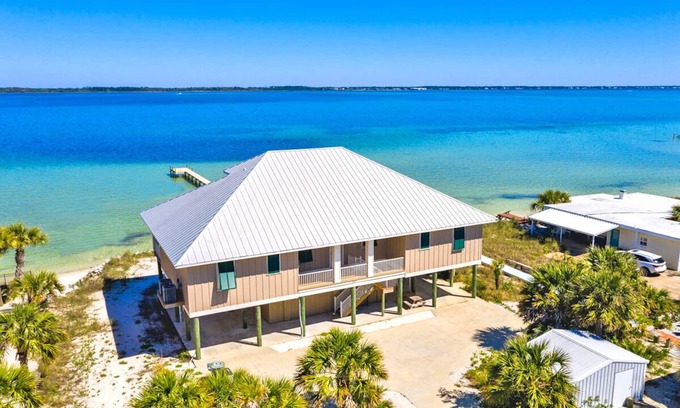 Villa Primera Casa | Nuevo Sonido Frente a Casa; ¡Trae a tus polacos a pescar desde el muelle!