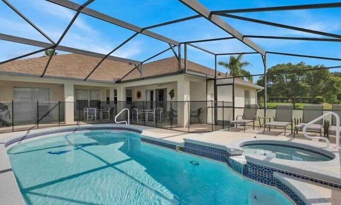 Tuscan Ridge Casa | Stunning South Facing Pool & Spa home near Disney