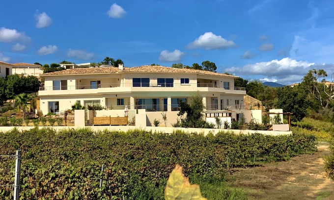 Sari-Solenzara Villa | Vacaciones por el Mediterráneo *