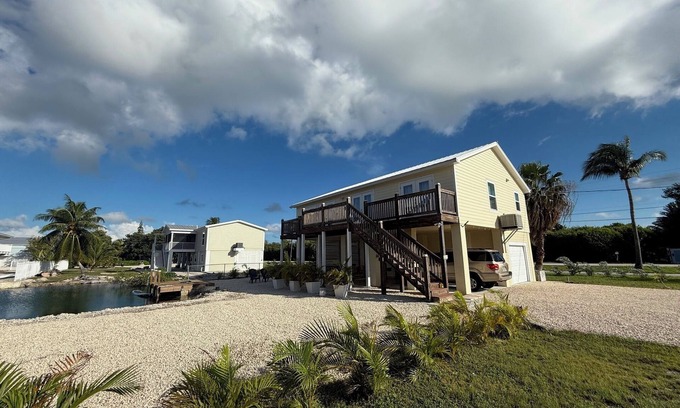 Sugarloaf Shores Casa | Stunning Sugarloaf, 3 bed house on huge plot to accomodate your RV or boat.