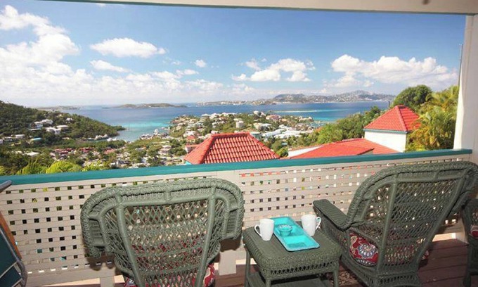Estate Enighed Condominio | Stunning Sunsets, Modern A/C, & Updated Living – Your Dream Condo Awaits!