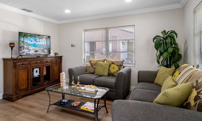 North Hyde Park Casa | Stunning Tampa Stay – Prime Location & Comfort!