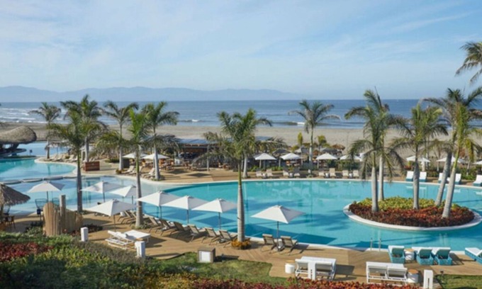 Nuevo Vallarta Complejo | Stunning two bedroom with a terrace and plunge pool on a private balcony.