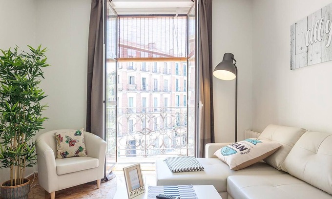 Centro Apartamento | Stunning Urban Apt. Historic District - Sol