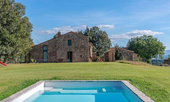 Civitella Paganico Casa | Casa de vacaciones con WIFI, piscina privada, TV, terraza, mascotas permitida, vista panorámica