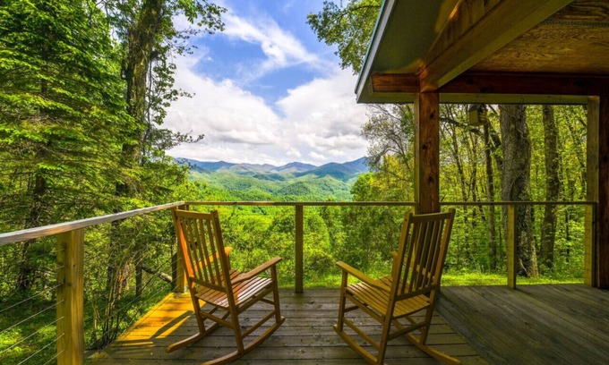 Sylva Cabina | Stunning Views | 5 Min to Blue Ridge Parkway