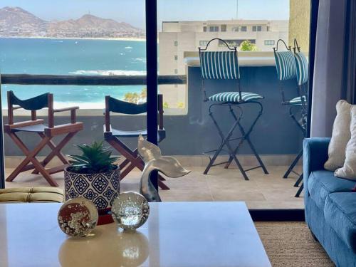Cabo Bello Apartamento | Stunning Views Beach & Lifestyle
