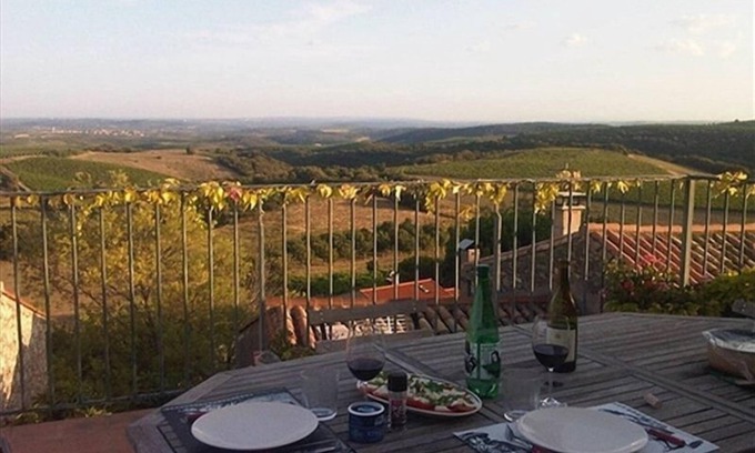 Caussiniojouls Casa | Impresionantes vistas desde la azotea Terraza de Casa Medieval Town