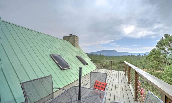 Pine Casa | Stunning Views from 3 Level Home, Majestic Sunrise and Mountain Scapes