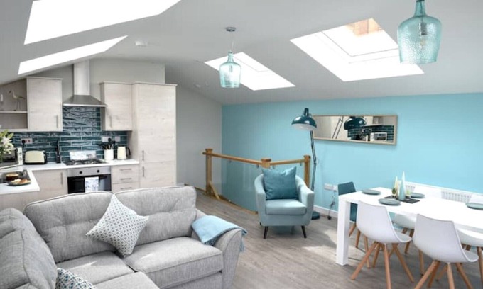 Westleigh Casa | Stunning views, short walk to Westward Ho! beach and Coast Path