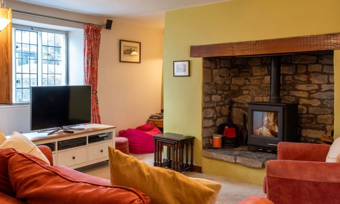 Stogursey Casa | Maravillosa casa de vacaciones para 4 personas con WIFI, terraza, mascotas permitida y aparcamiento