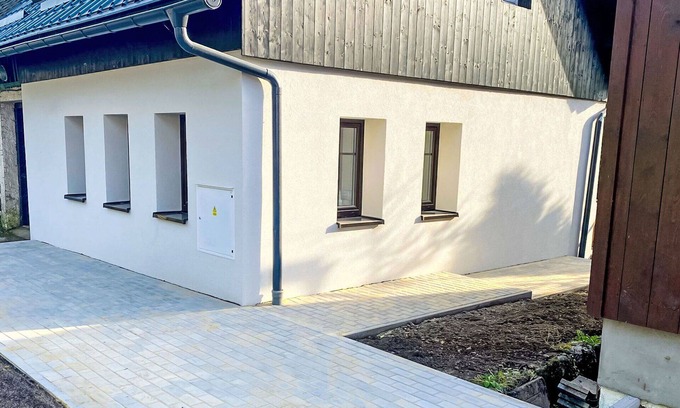 Bedrichov Villa | Preciosa casa de vacaciones para 8 personas con WIFI, TV y terraza