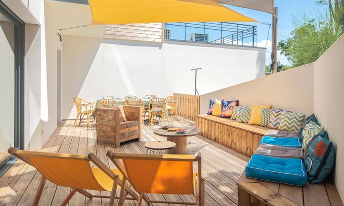 Mimizan Casa | Maravillosa casa de vacaciones para 8 personas con WIFI, A/C, TV, terraza y aparcamiento