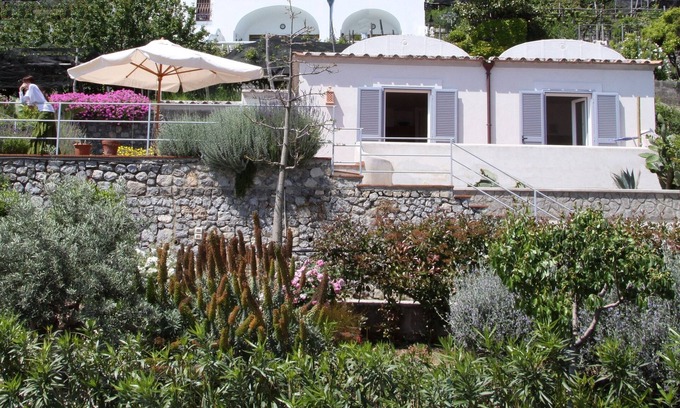 Conca dei Marini Villa | Un Impresionante villa en la costa de Amalfi con vistas al mar y amplios jardines privados