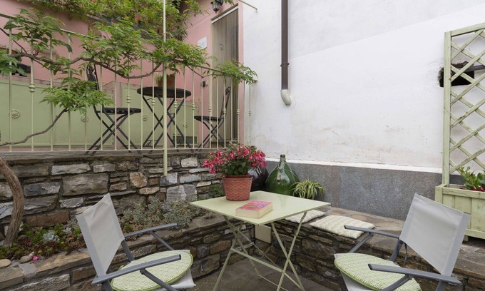 Diano Arentino Casa | Estupenda casa de vacaciones con WIFI, TV, balcón, mascotas permitida y aparcamiento