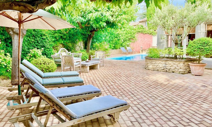 Oppede Casa | Stunning village house far reaching views, in the heart of historic village