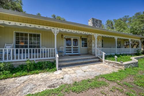 Blanco Casa | StunningHome on The Blanco River