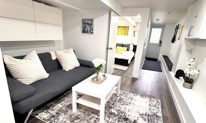 Runnymede Apartamento | Stylish 1 Bedroom Apartment close to Bloor West Village