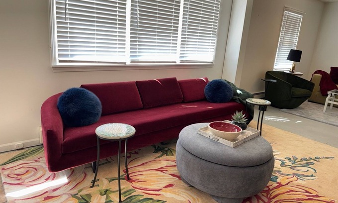 Onekama Apartamento | Stylish 1-bedroom apt w sofa bed on private beach
