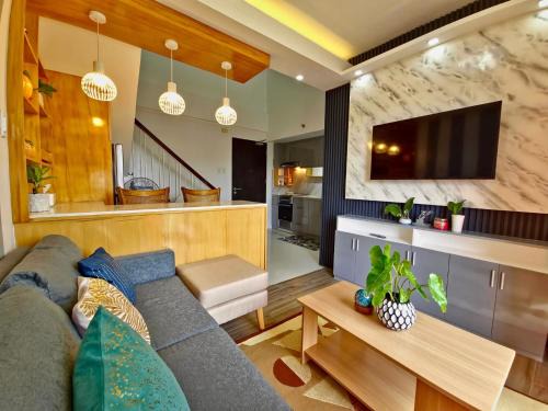 Mandurriao Apartamento | Stylish 1 Bedroom Loft with 2 Balconies